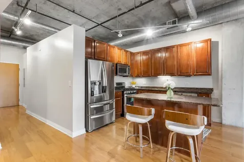 933 West Van Buren Street Chicago IL 60607