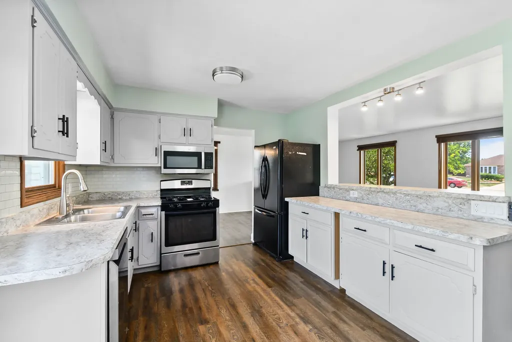 11672 Glenview Drive Orland Park IL 60467