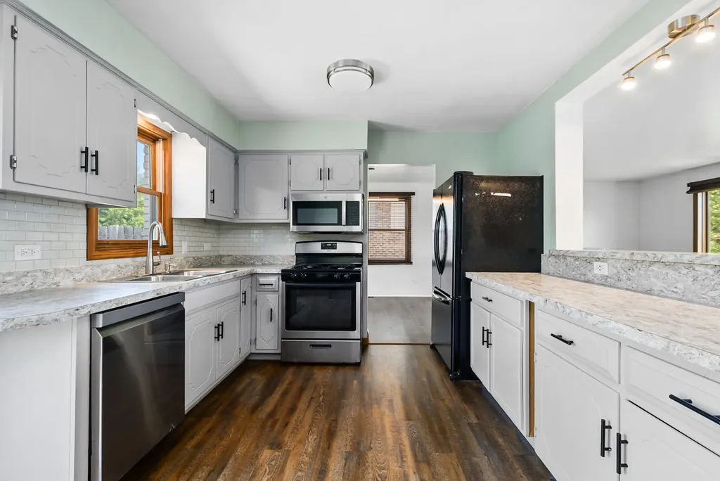 11672 Glenview Drive Orland Park IL 60467