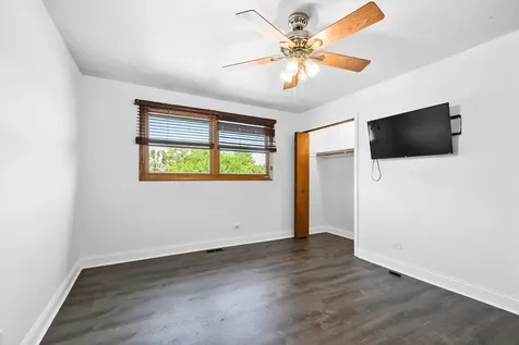 11672 Glenview Drive Orland Park IL 60467