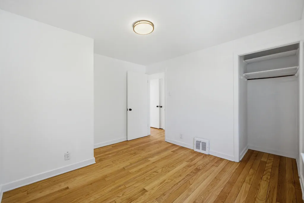 6456 South Lockwood Avenue Chicago IL 60638