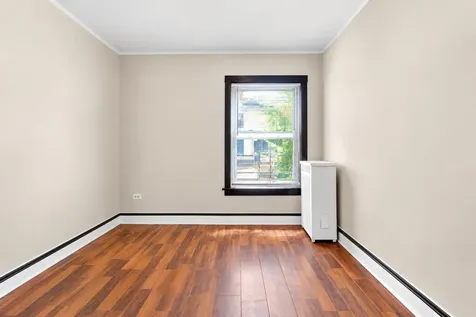 1528 East 74th Place Chicago IL 60619