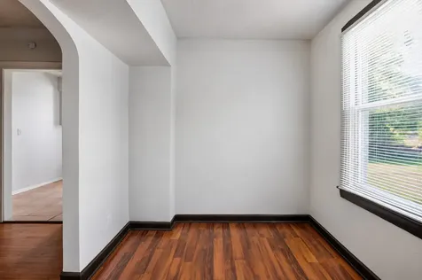 1528 East 74th Place Chicago IL 60619