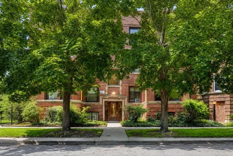 1528 East 74th Place Chicago IL 60619