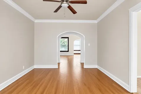 1528 East 74th Place Chicago IL 60619