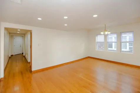 9424 South Laflin Street Chicago IL 60620