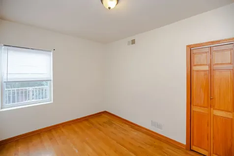 9424 South Laflin Street Chicago IL 60620