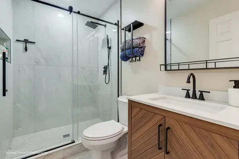 16 West Fern Court Palatine IL 60067