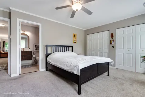 16 West Fern Court Palatine IL 60067
