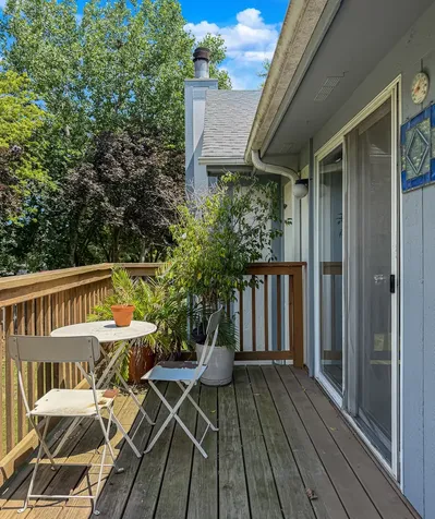 16 West Fern Court Palatine IL 60067