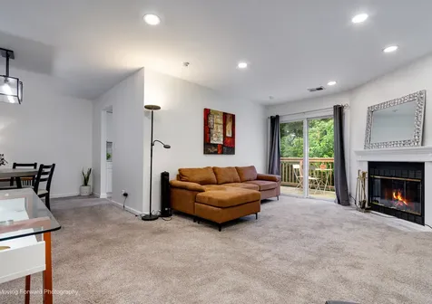 16 West Fern Court Palatine IL 60067