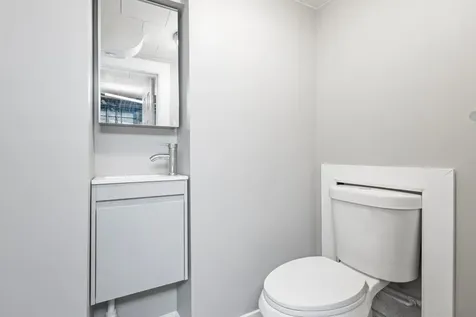 10231 South Rhodes Avenue Chicago IL 60628