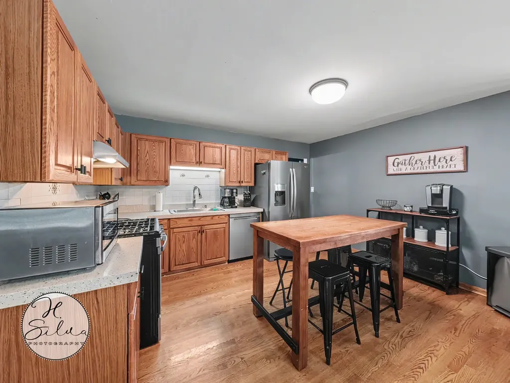4402 Sycamore Lane Rolling Meadows IL 60008