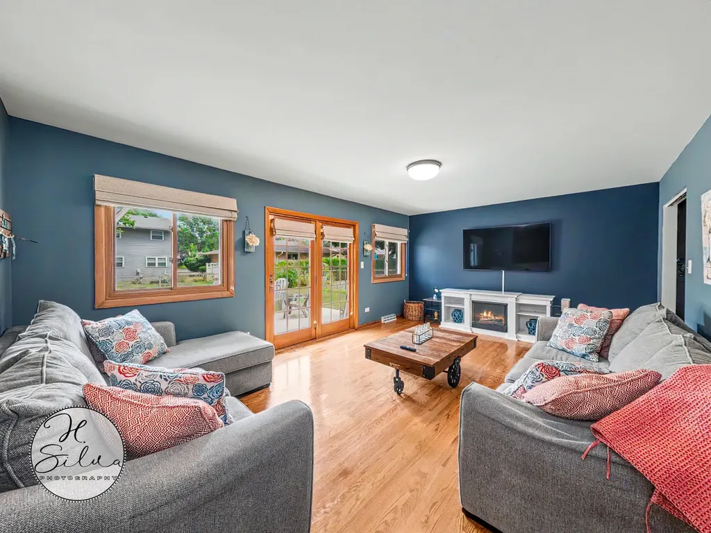 4402 Sycamore Lane Rolling Meadows IL 60008