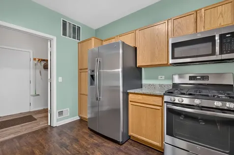 24011 Pear Tree Circle Plainfield IL 60585