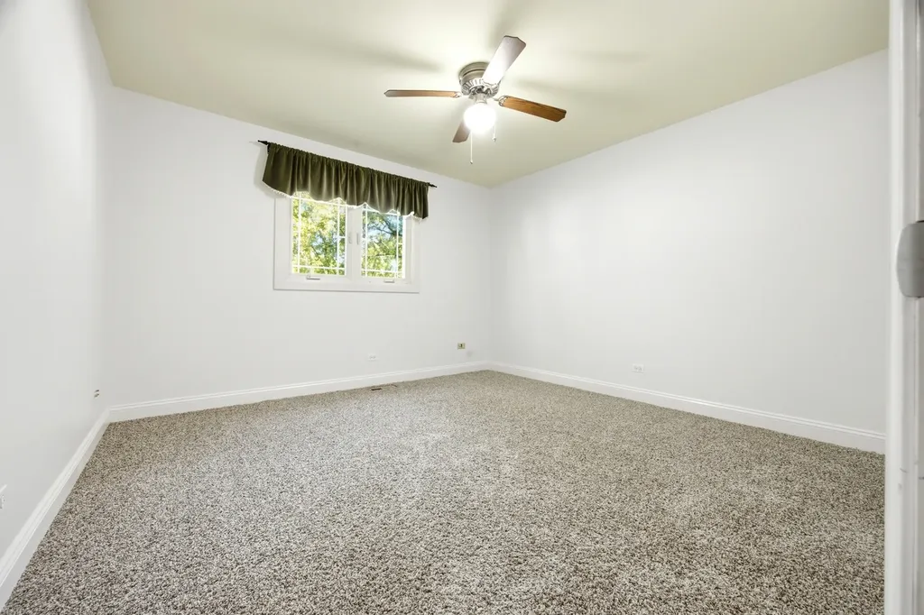 8016 Geneva Street Woodridge IL 60517