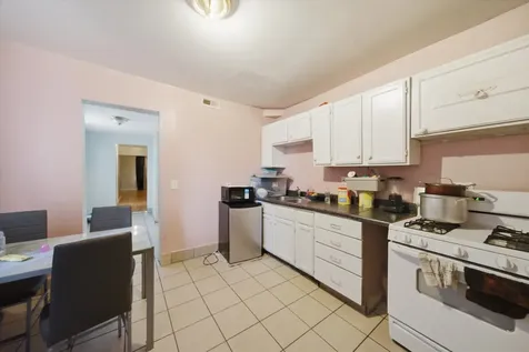 8914 South Exchange Avenue Chicago IL 60617