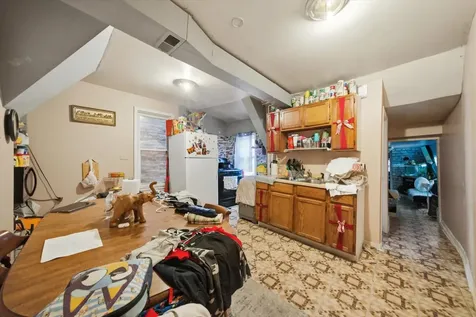 8914 South Exchange Avenue Chicago IL 60617