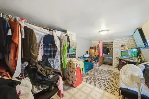 8914 South Exchange Avenue Chicago IL 60617