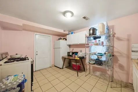 8914 South Exchange Avenue Chicago IL 60617