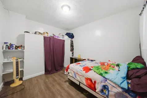 8914 South Exchange Avenue Chicago IL 60617