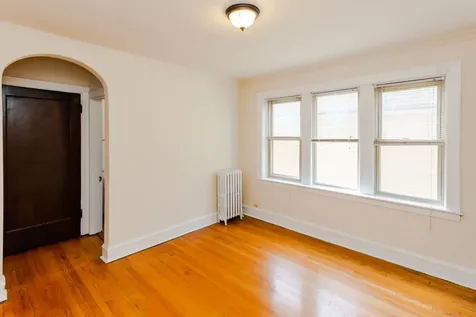 4835 North Hoyne Avenue Chicago IL 60625