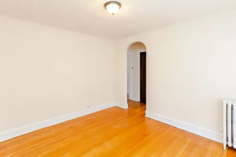 4835 North Hoyne Avenue Chicago IL 60625