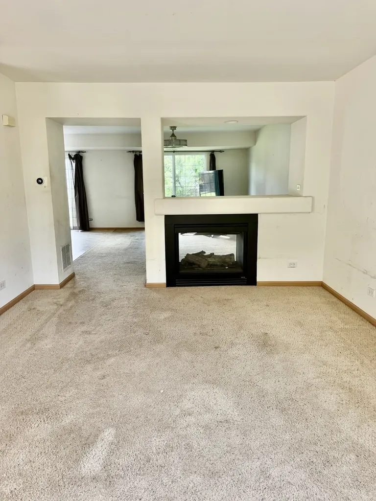 1110 Symphony Drive Aurora IL 60504