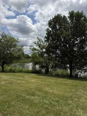 1110 Symphony Drive Aurora IL 60504