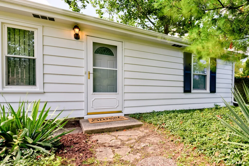 1514 North Washington Street Wheaton IL 60187