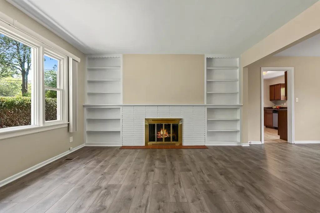 1514 North Washington Street Wheaton IL 60187