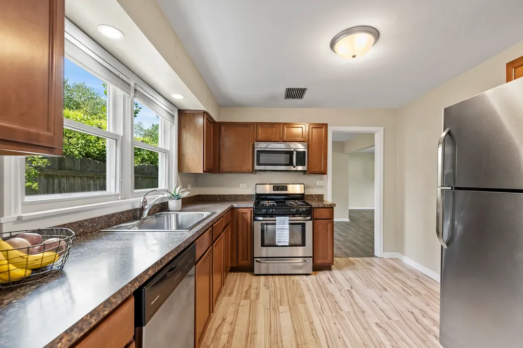 1514 North Washington Street Wheaton IL 60187