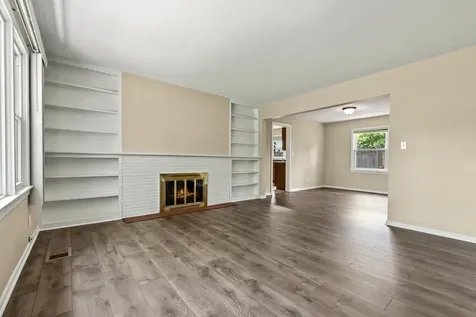 1514 North Washington Street Wheaton IL 60187