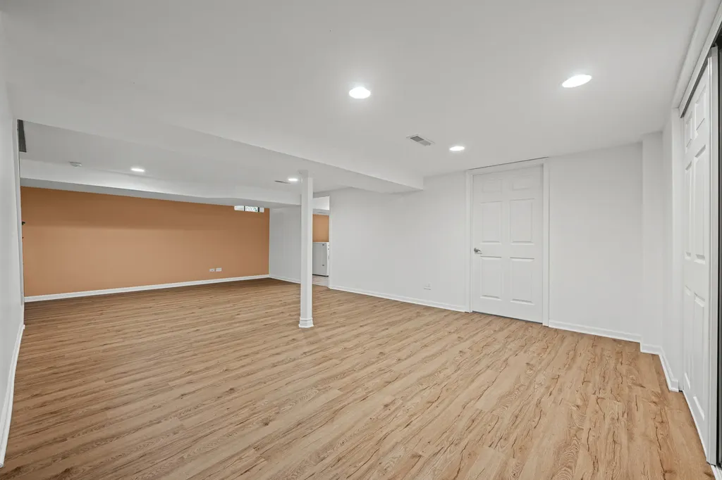 1120 Manor Drive Wilmette IL 60091