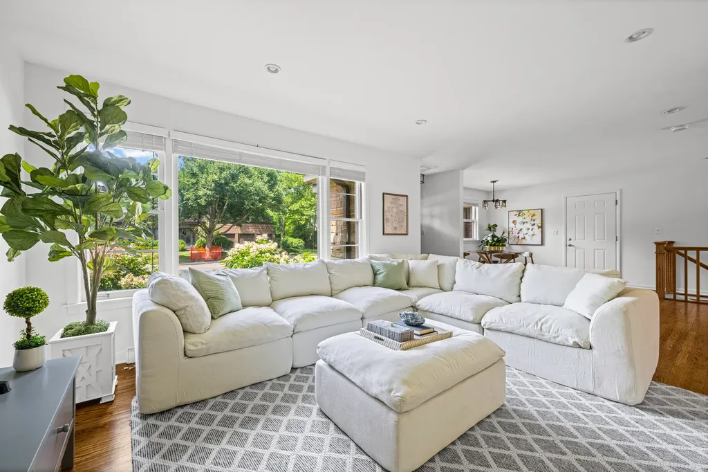 1120 Manor Drive Wilmette IL 60091