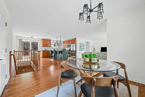 1120 Manor Drive Wilmette IL 60091