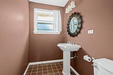 1120 Manor Drive Wilmette IL 60091