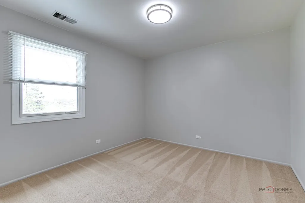 311 Glasgow Lane Schaumburg IL 60194