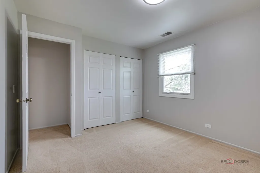 311 Glasgow Lane Schaumburg IL 60194