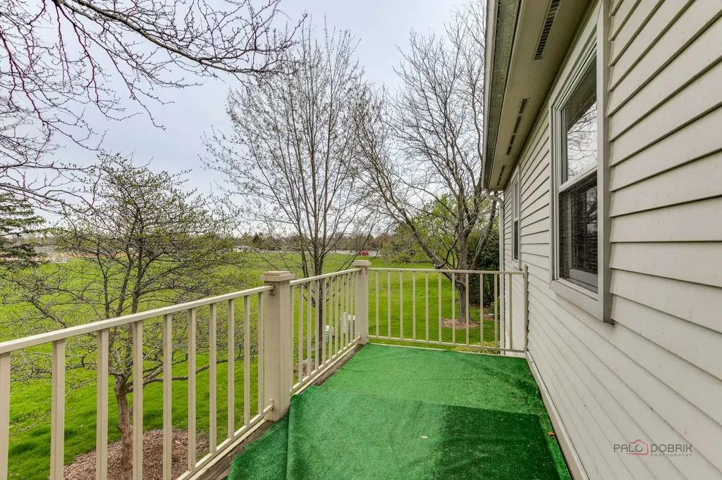 311 Glasgow Lane Schaumburg IL 60194