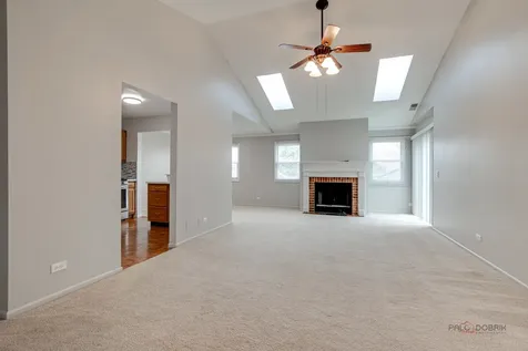 311 Glasgow Lane Schaumburg IL 60194