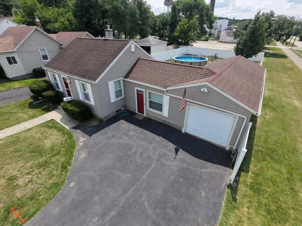 304 Johnson Street East Dundee IL 60118