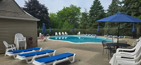 1912 Victoria Road Mundelein IL 60060