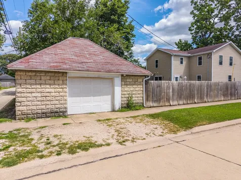521 West Water Street Pontiac IL 61764