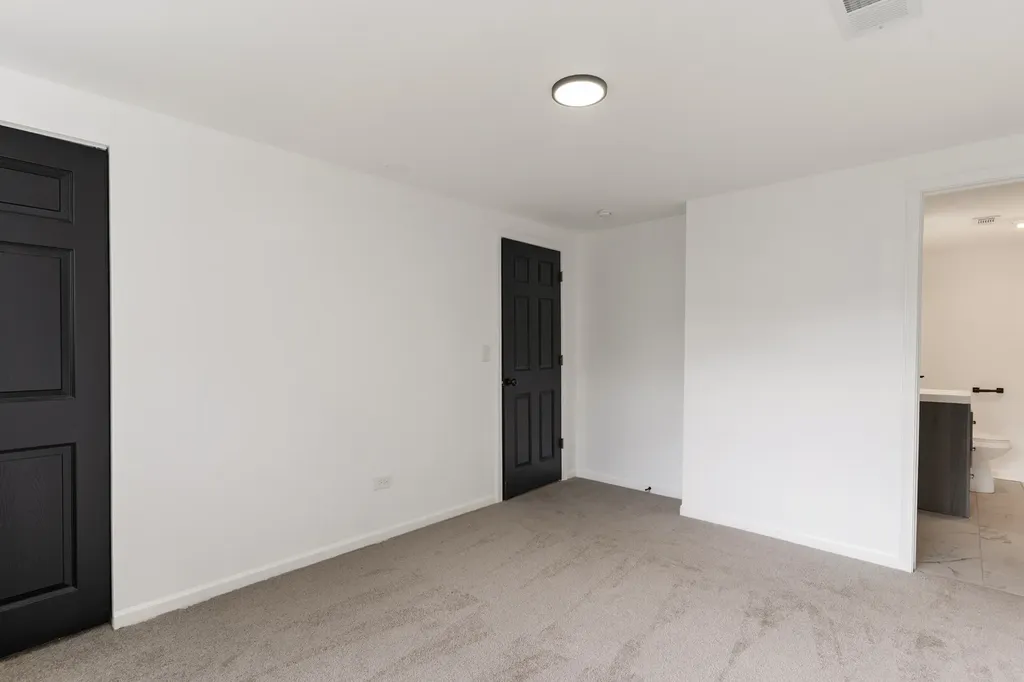 2151 Baker Street Aurora IL 60506
