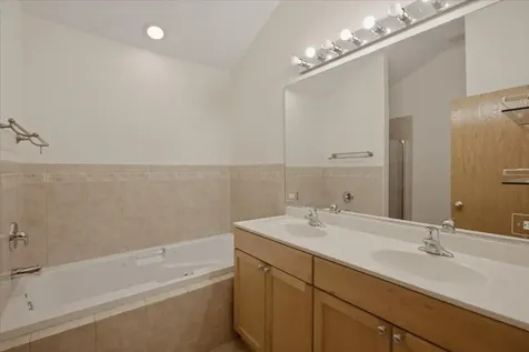 2911 South Farrell Street Chicago IL 60608