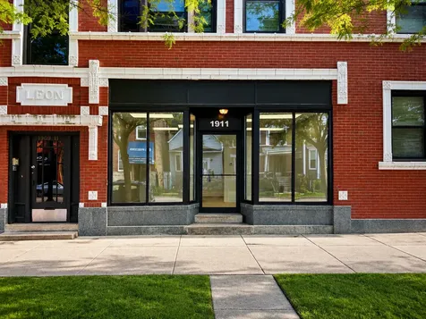 1905 West Foster Avenue Chicago IL 60640