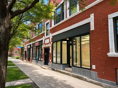 1905 West Foster Avenue Chicago IL 60640