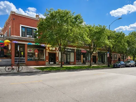 1905 West Foster Avenue Chicago IL 60640