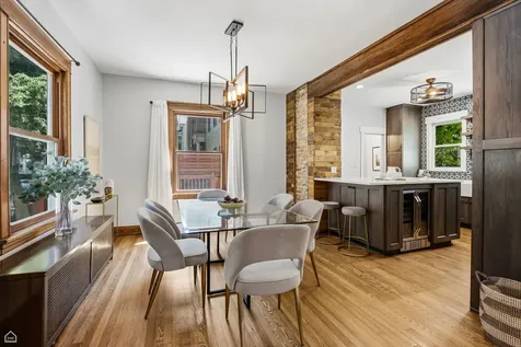 3757 North Bosworth Avenue Chicago IL 60613
